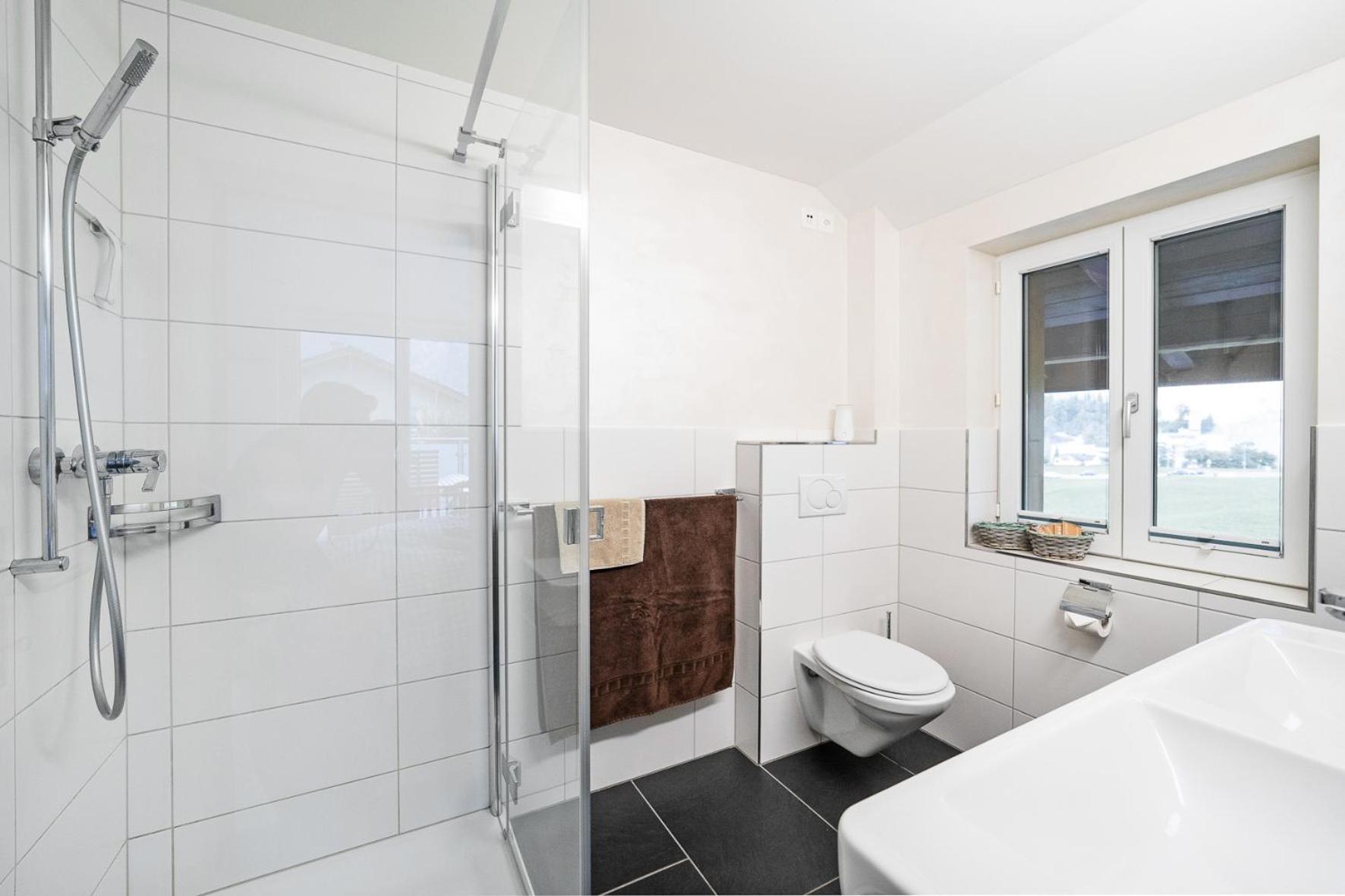 Glarner Bed Apartment Netstal Exterior photo